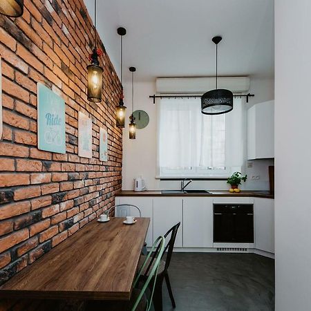 Shortstaypoland Aleje Jerozolimskie Варшава Экстерьер фото
